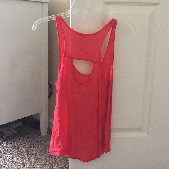 Tank - Picture 2 of 2